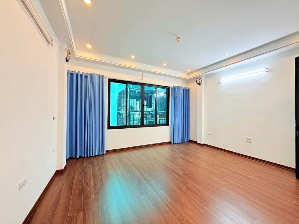 B.Á.N NHÀ GẦN PHỐ TRUNG PHỤNG, XÃ ĐÀN_6T THANG MÁY_40m2 MT RỘNG_NHÀ XÂY MỚI ĐẸP Ở NGAY, hơn 9 tỷ